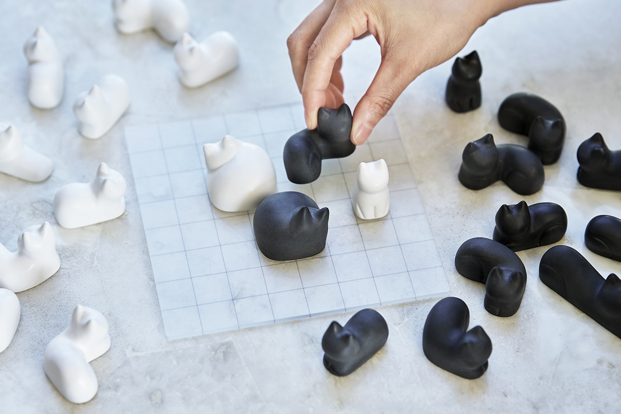 Image from official website: https://plus-d.com/nego/